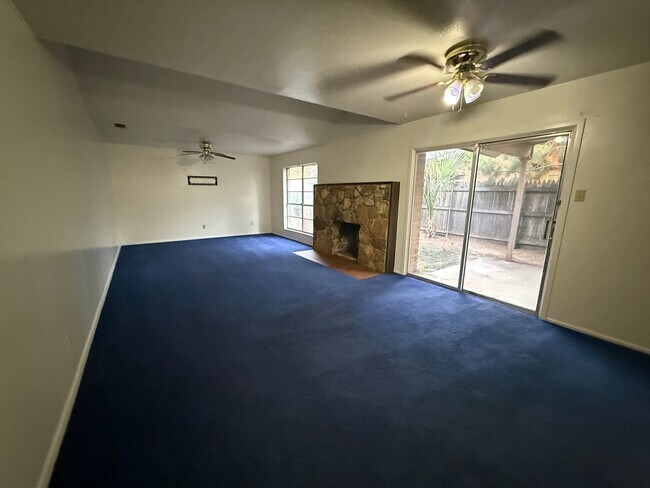 Foto del edificio - For Lease - 2706 B Fair Palms - Odessa, TX