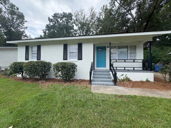 Building Photo - 4920 Gardiner Dr
