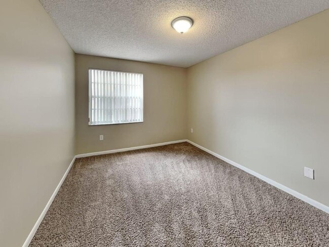 Foto del edificio - 351 NW 152nd Ln