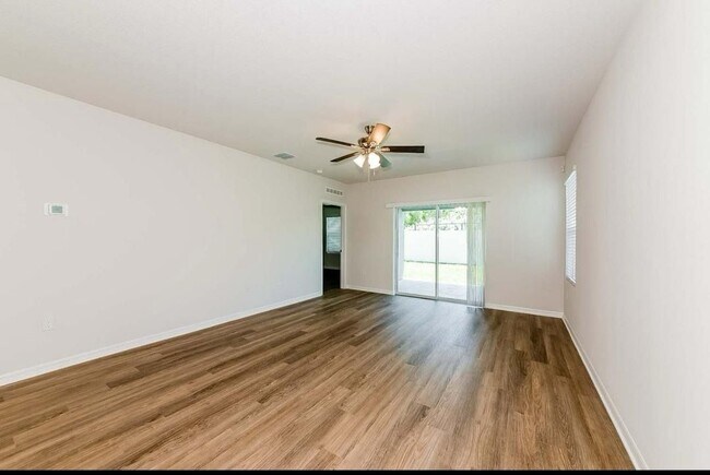 Foto del edificio - 7912 Majestic Palms Ct