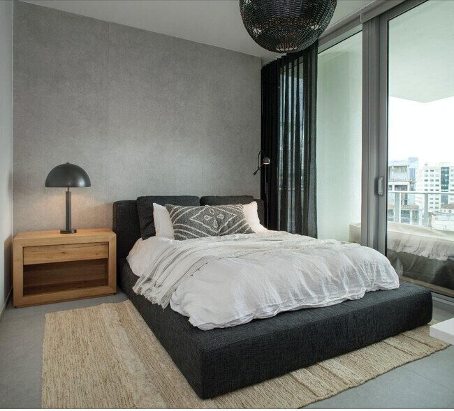 Foto del edificio - 851 NE 1st Ave