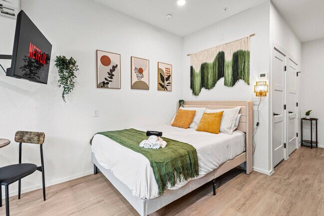 Foto del edificio - 596 W 9th St