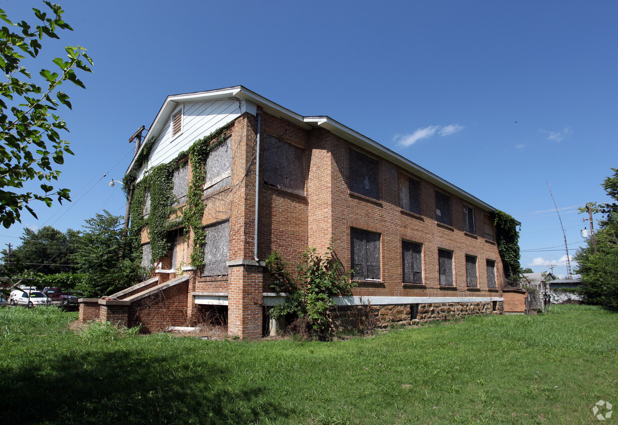 Primary Photo - Old Franklin Hospital