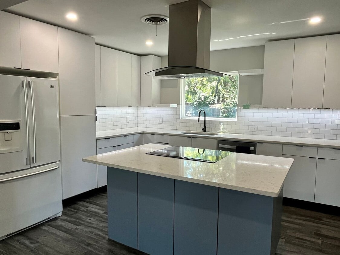 Photo - 4909 Hope Street