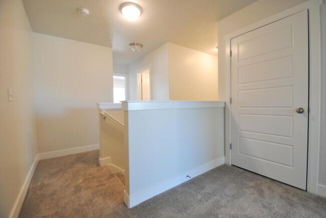 Foto del edificio - 2778 W 4175 S #236