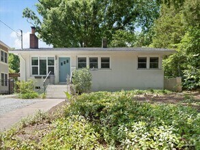 Building Photo - 1521 N Duke St