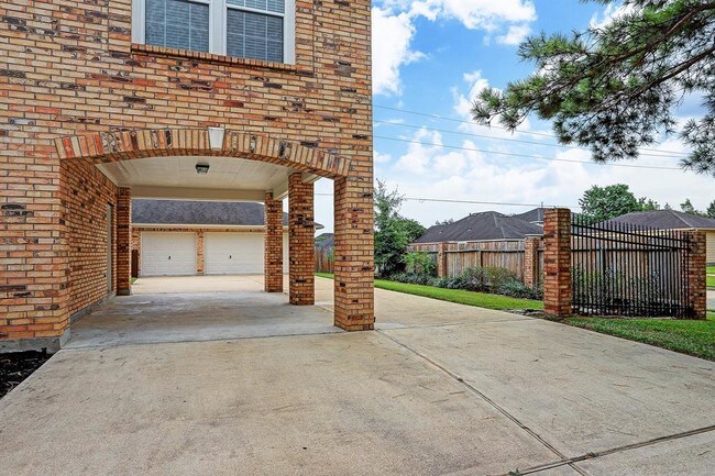 Building Photo - 24402 Falcon Point Dr