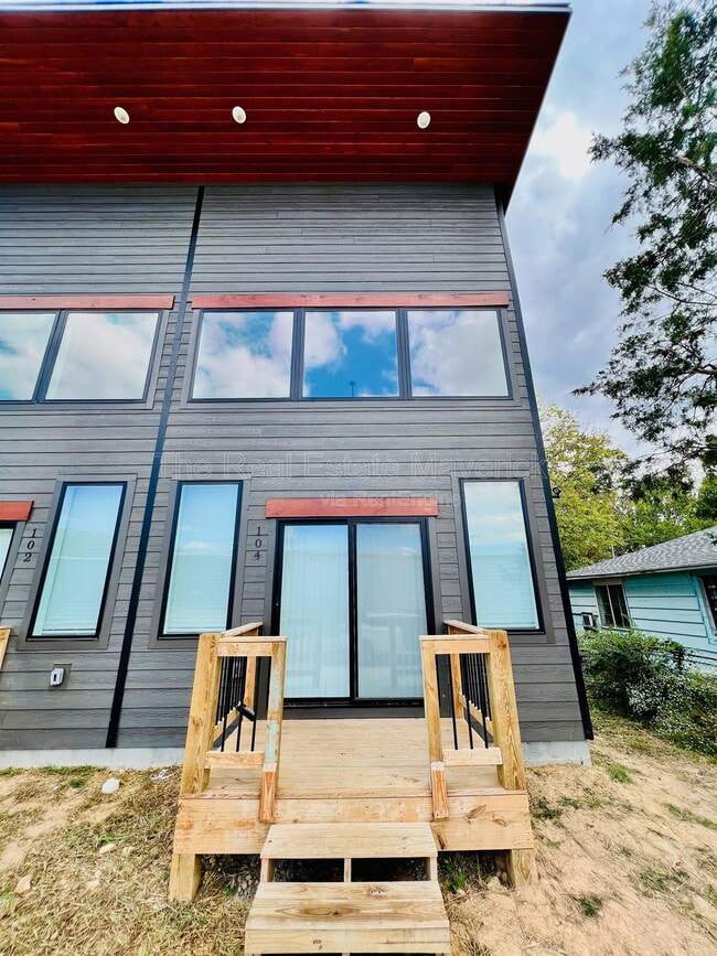 Photo - 1904 S Holly St Townhome