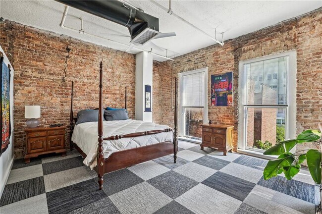 Foto del edificio - 215 Mitchell St SW