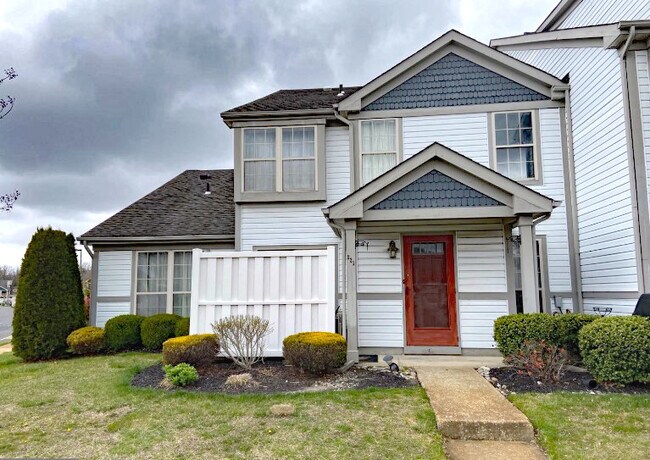 Foto del edificio - 321 Steeplechase Ct