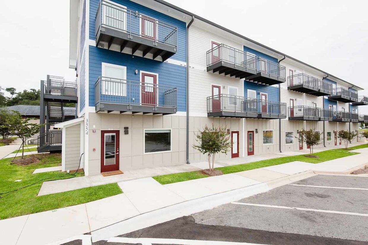 Foto principal - 3554 Austin Davis Ave