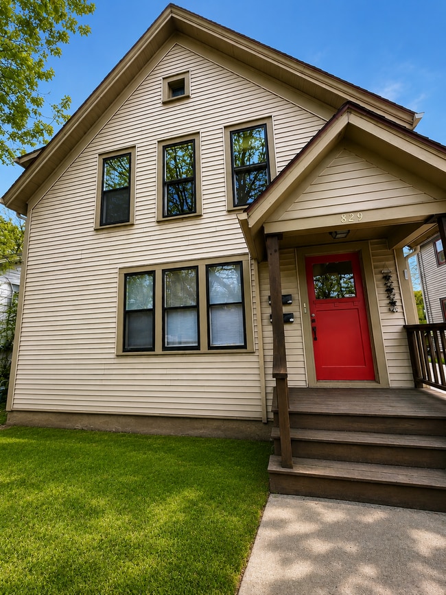Building Photo - 829 Miller Ave