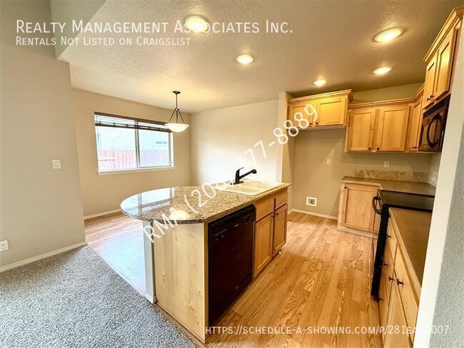 Foto del edificio - 2621 N Larchmont Ave