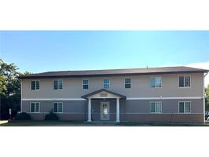 Building Photo - 1205 S Sibley Ave