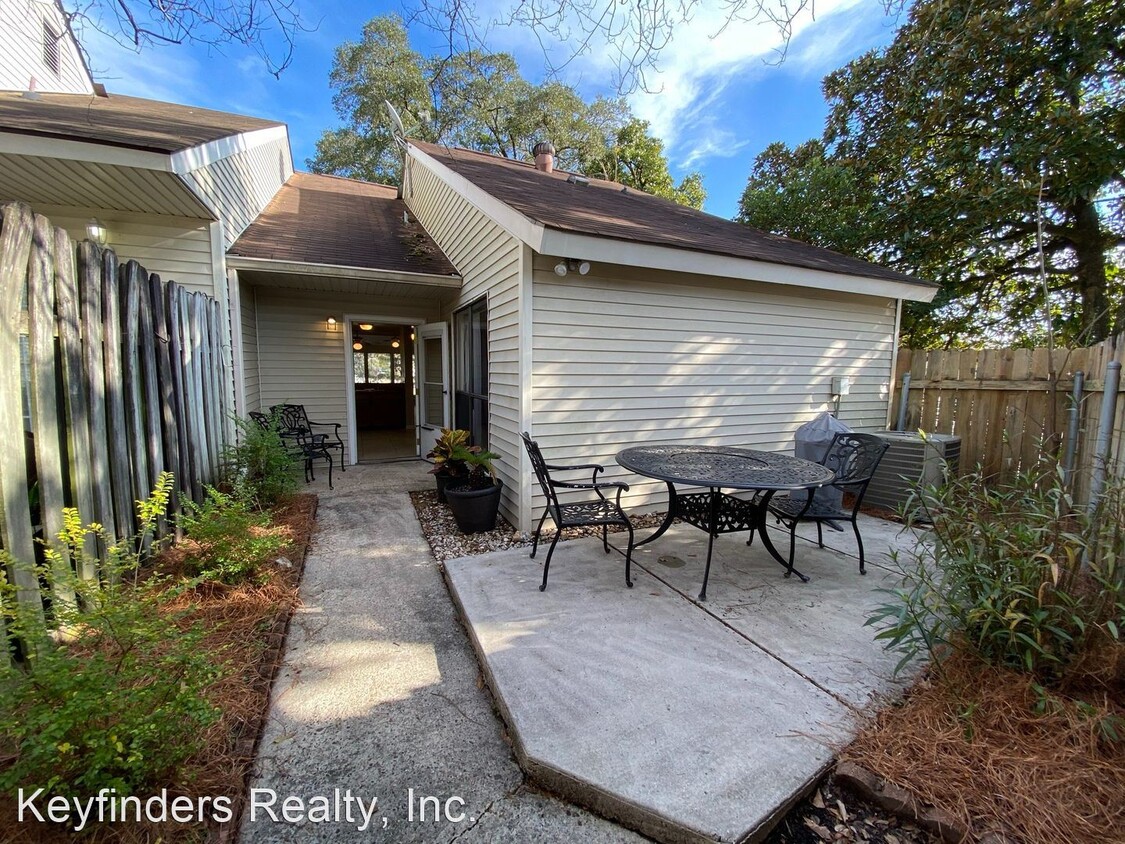 Primary Photo - 2 br, 1 bath House - 10321 Jefferson Hwy