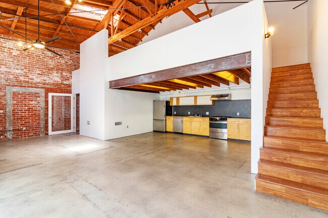 Foto del edificio - 2436 2nd St