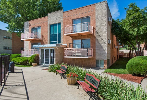 Building Photo - The Aberdeen Apartments