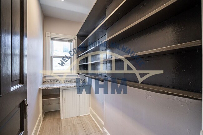 Foto del edificio - 1580 S 72nd St