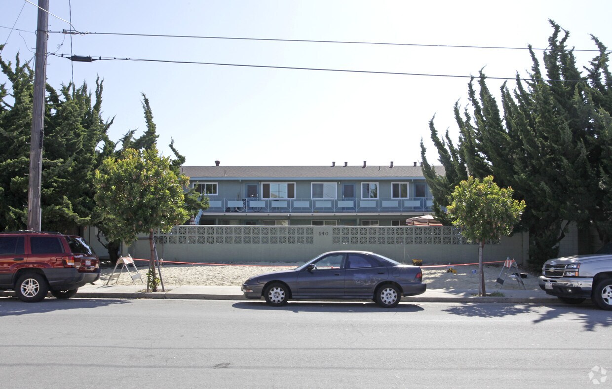 Building Photo - 140 S Morrissey Blvd