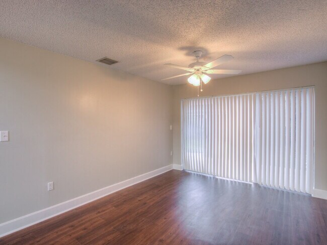 Foto del edificio - 9070 SW 157th Pl