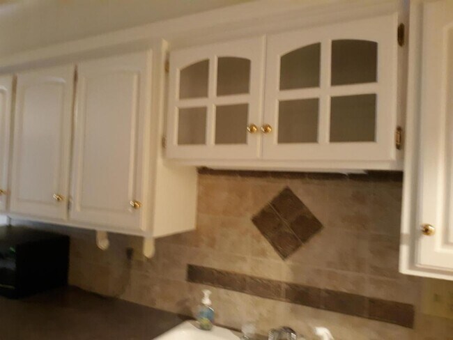 Building Photo - 1457 Paradise Parkway