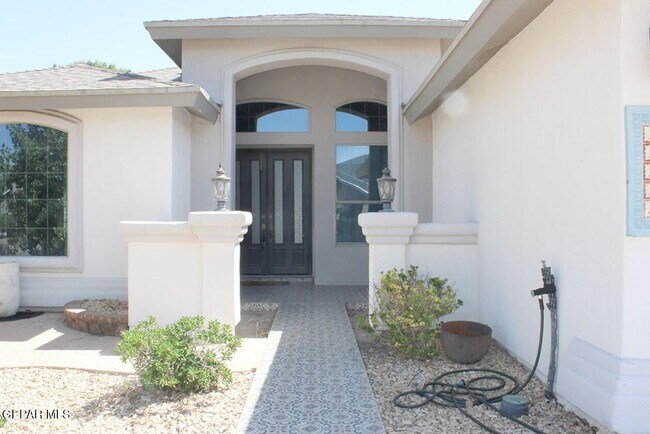 Foto del edificio - 12225 Rathmore Dr