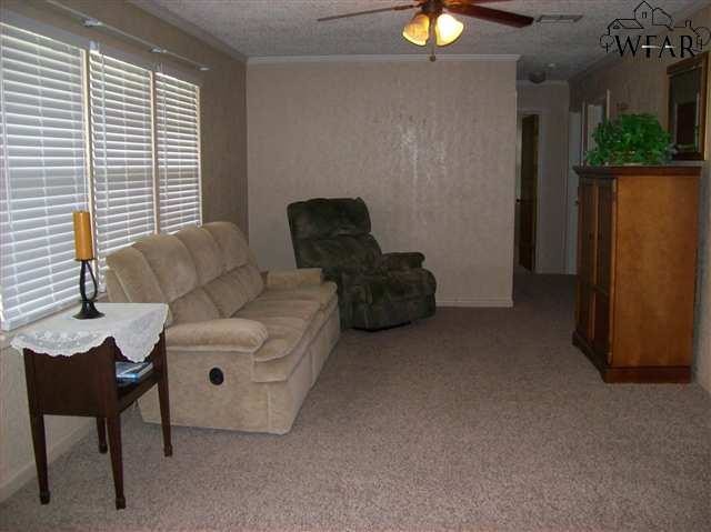 Foto del edificio - 606 Sycamore Dr