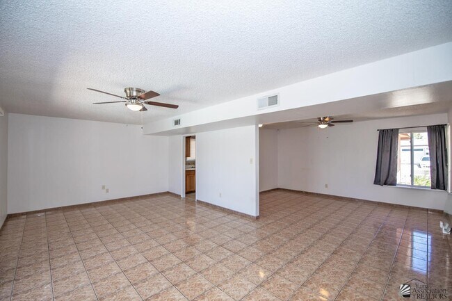 Foto del edificio - 2257 W 18th St