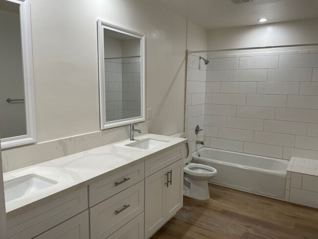 Building Photo - AMAZING PASADENA HOME- COMPLETELY REMODELED