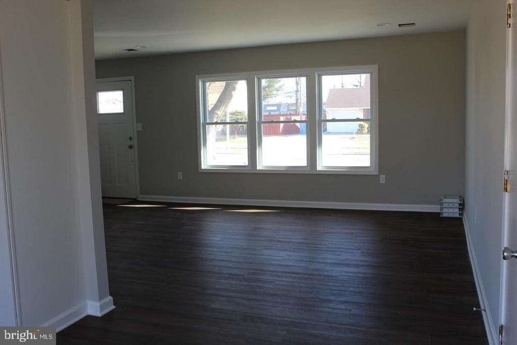 39 Jonquil Ln, Levittown, PA 19055 House Rental in Levittown, PA