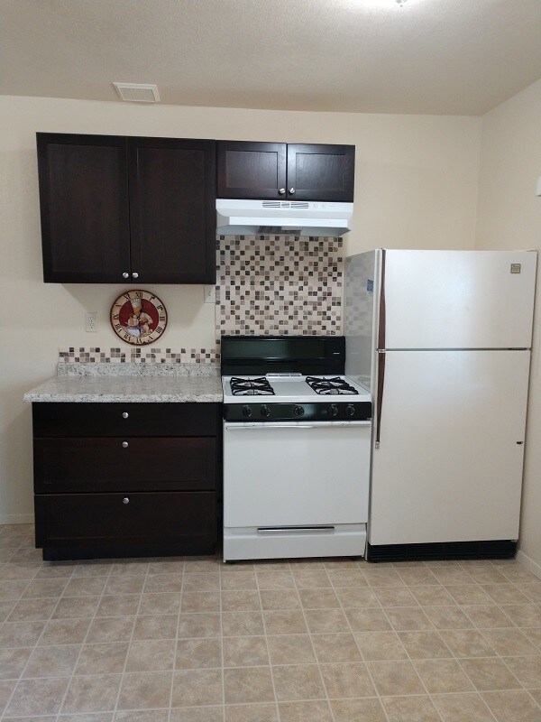 Building Photo - 12465 Gianella Rd