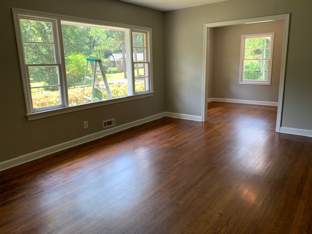 Foto del edificio - 881 Brownwood Ave SE