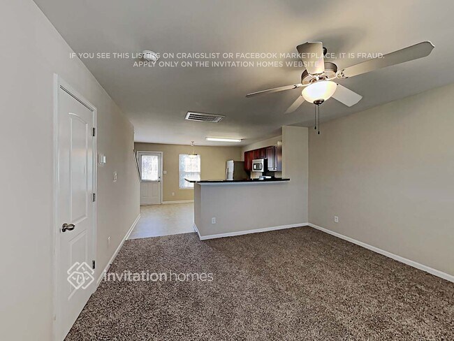 Building Photo - 1330 Cadre Cir