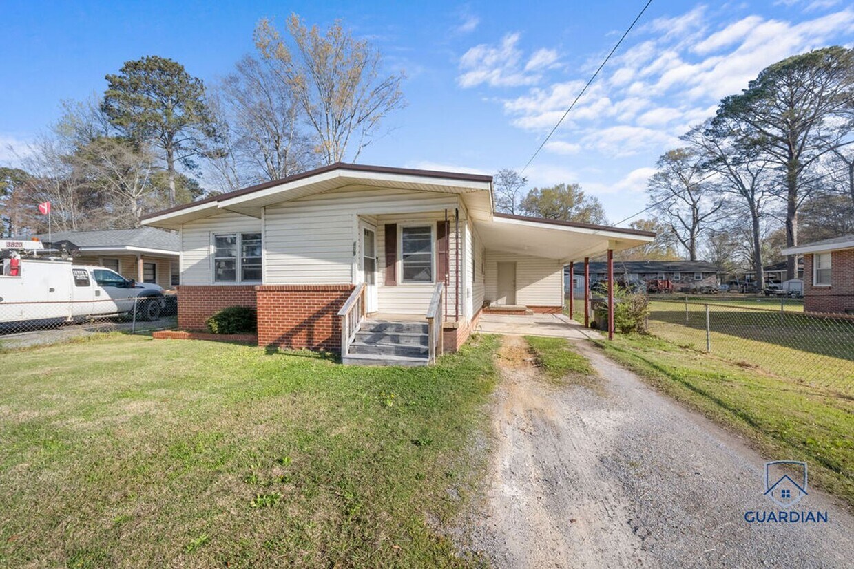 409 E Air Depot Rd, Gadsden, AL 35905 House Rental in Gadsden, AL