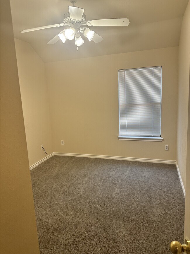 Foto del edificio - 415 N Jackson Ave