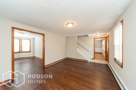 Building Photo - NOW AVAILABLE! 219 Fernwood Dr, Gardner, M...