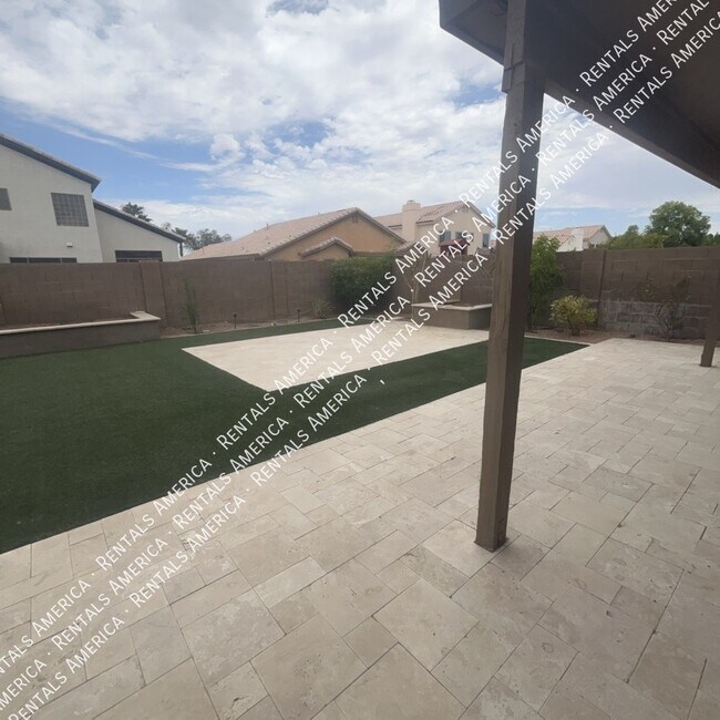 Building Photo - 4616 E Summerhaven Dr