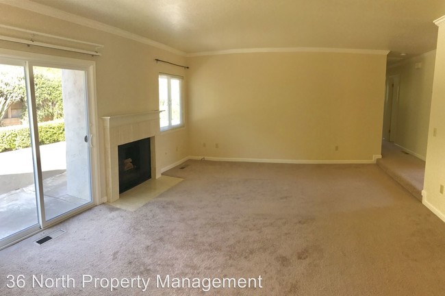 Building Photo - 3089 Messinger Dr