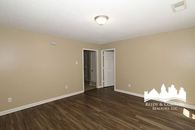 Foto del edificio - 275 Gracewood St