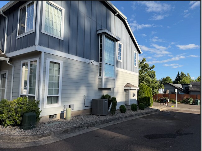 Foto del edificio - 4463 SE Sycamore St