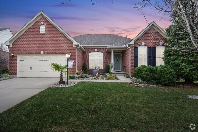 Building Photo - 1312 Oakhurst Ct