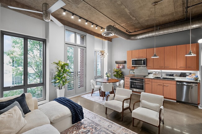 Photo - 123 Luckie St NW (Atlanta, GA) Apartment