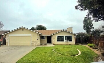 Building Photo - 1010 Nez Perce Dr