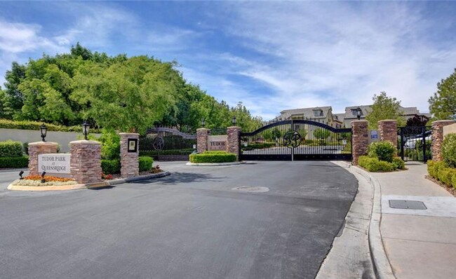Building Photo - 9209 Tudor Park Pl