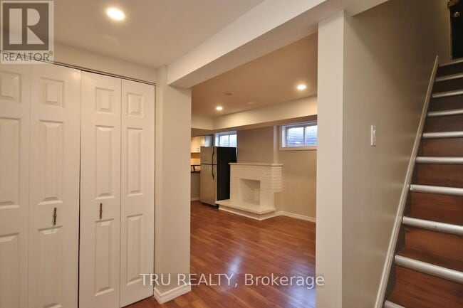 Building Photo - 2555 Iris St