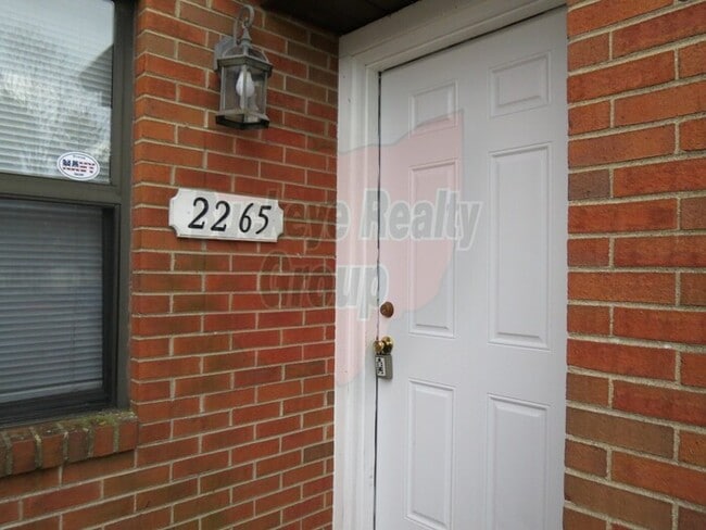 Foto del edificio - 2265 Hughey Dr