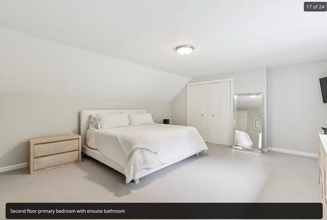 Building Photo - 903 Sulgrave Ln
