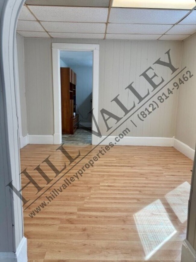 Foto del edificio - One Bedroom Home