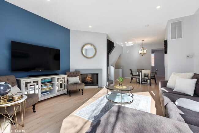 Foto del edificio - 1240 W Cottage Pl