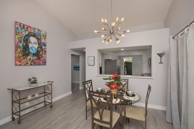 Foto del edificio - 164 Desert Falls Dr E